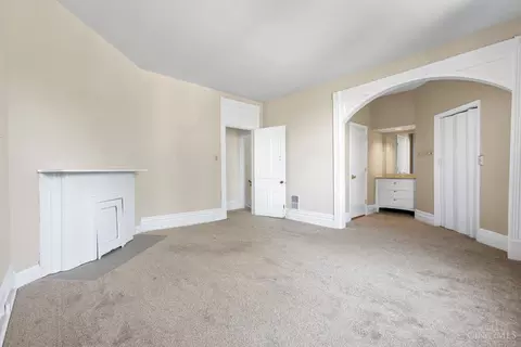 Bedroom - 1 Moyer Pl, Cincinnati, OH 45208 photo 1 of 3