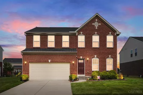 6658 Holly Ln, Fairfield, OH 45011