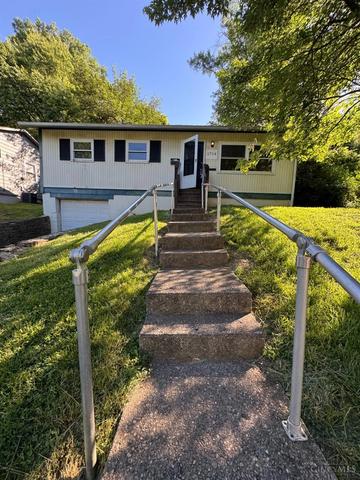1714 Monterey Ct, Cincinnati, OH 45223