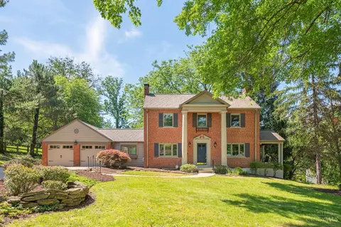 3119 Farmcrest Dr, Cincinnati, OH 45213