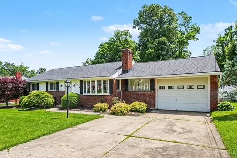 Exterior - 9164 Ranchill Dr, Cincinnati, OH 45231 photo 2 of 6