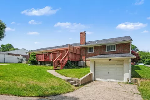 Exterior - 9164 Ranchill Dr, Cincinnati, OH 45231 photo 5 of 6