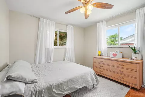 Bedroom - 9164 Ranchill Dr, Cincinnati, OH 45231 photo 1 of 2