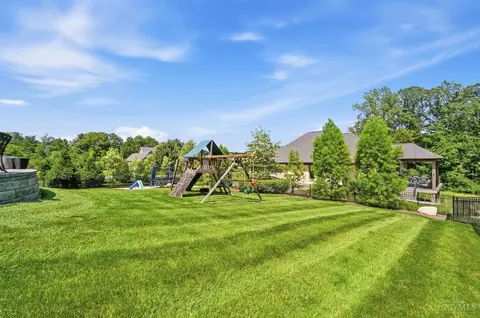 Exterior - 574 Forestedge Dr, Coldstream, OH 45255 photo 6 of 12