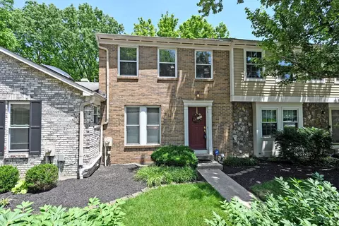 2012 Stratford Ct, Loveland, OH 45140