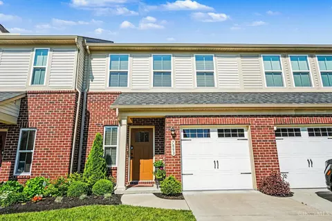 7893 Pinnacle Point Dr, West Chester, OH 45069