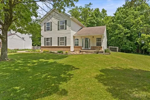 3912 Pebble Creek Ln, Amelia, OH 45102