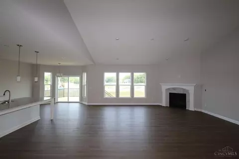 Living - 285 Tilly Ct, Springboro, OH 45066 photo 1 of 2