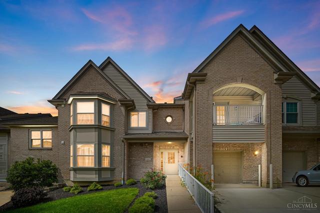 843 Neeb Rd, Cincinnati, OH 45233