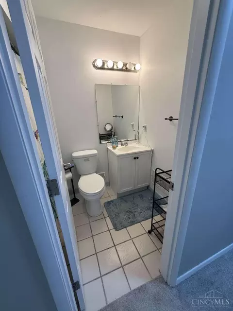 Bath - 8903 Cavalier Dr, Cincinnati, OH 45231 photo 1 of 2