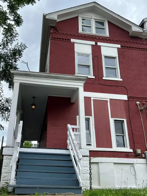 818 Summit Ave, Cincinnati, OH 45204 photo 2