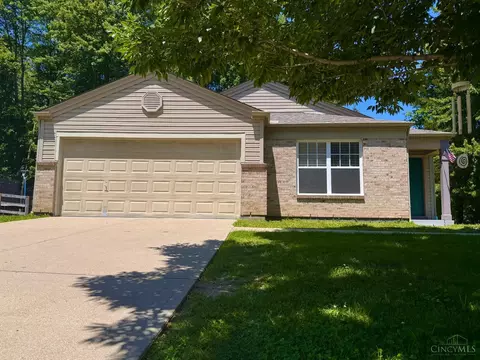 62 Wooded Ridge Dr, Amelia, OH 45102