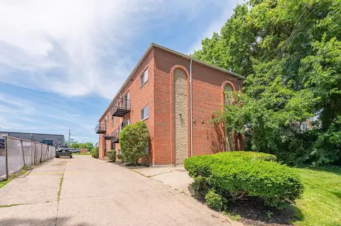 2215 Salvador St, Cincinnati, OH 45230