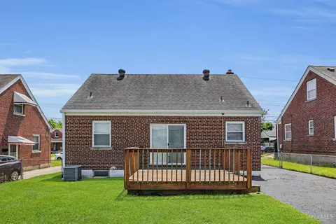 Exterior - 1620 Joseph Ct, Cincinnati, OH 45231 photo 4 of 11