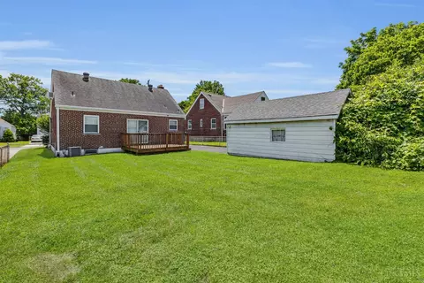 Exterior - 1620 Joseph Ct, Cincinnati, OH 45231 photo 5 of 11