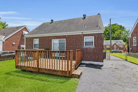 Exterior - 1620 Joseph Ct, Cincinnati, OH 45231 photo 7 of 11