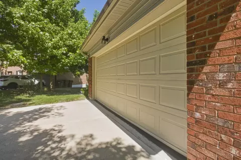 Exterior - 2457 Owlcrest Dr, Cincinnati, OH 45231 photo 14 of 14