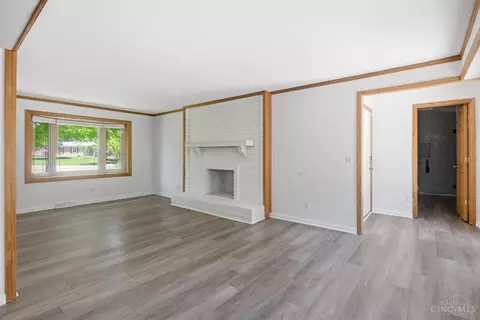 Living - 2457 Owlcrest Dr, Cincinnati, OH 45231 photo 4 of 5