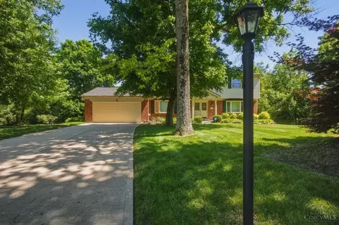 2457 Owlcrest Dr, Cincinnati, OH 45231