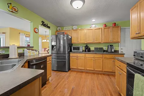 Kitchen - 327 Rawling Dr, Harrison, OH 45030 photo 1 of 3