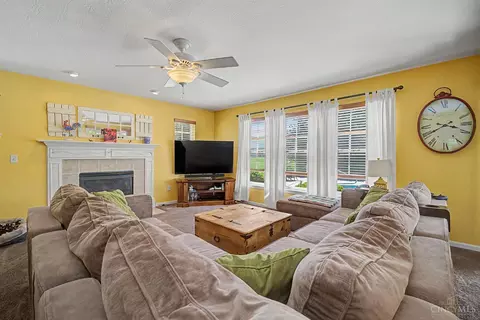 Living - 327 Rawling Dr, Harrison, OH 45030 photo 2 of 3