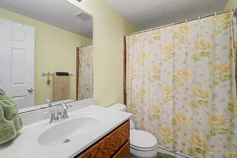 Bath - 327 Rawling Dr, Harrison, OH 45030 photo 5 of 5