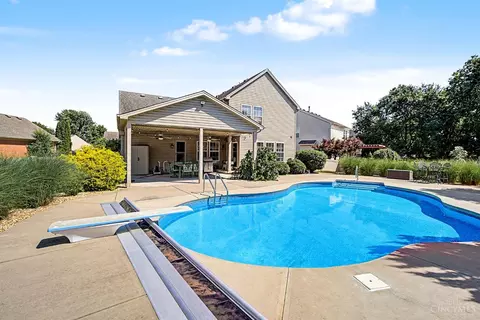 Exterior - 327 Rawling Dr, Harrison, OH 45030 photo 5 of 8