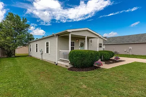 Exterior - 2629 Ruby Ln, Middletown, OH 45044 photo 6 of 7