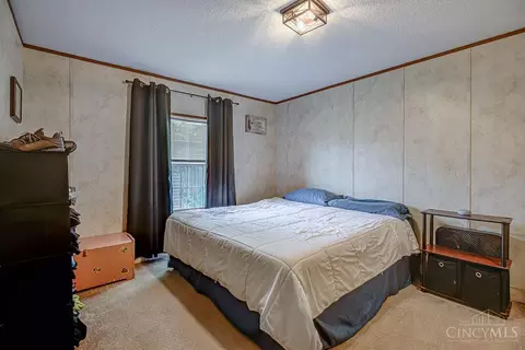 Bedroom - 2629 Ruby Ln, Middletown, OH 45044 photo 4 of 5