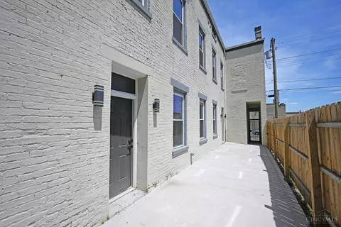 Exterior - 925 State Ave, Cincinnati, OH 45204 photo 4 of 5