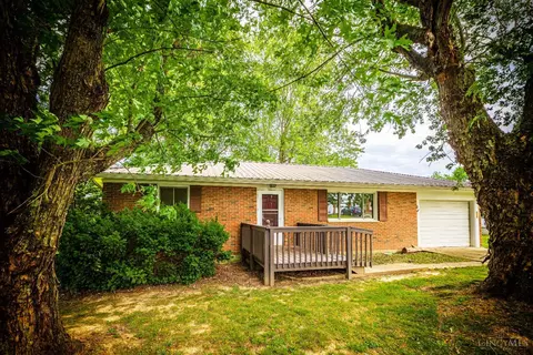 99 Newstedt Ave, West Union, OH 45693