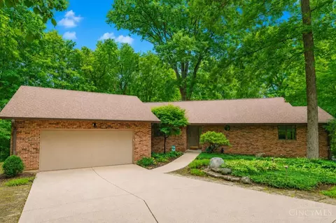 477 White Oak Dr, Oxford, OH 45056