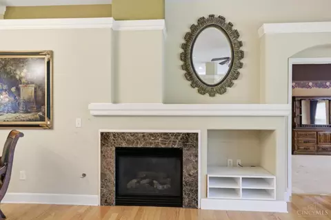 Living - 3509 Macpherson Pl, Cincinnati, OH 45245 photo 2 of 5