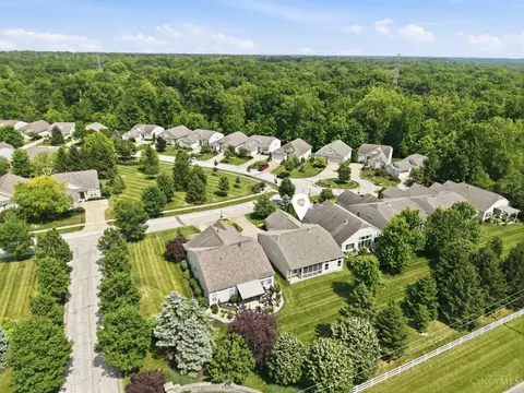 View/Area - 3509 Macpherson Pl, Cincinnati, OH 45245 photo 8 of 20