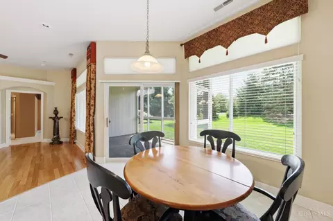 Dining - 3509 Macpherson Pl, Cincinnati, OH 45245 photo 6 of 7