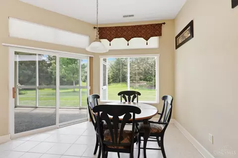 Dining - 3509 Macpherson Pl, Cincinnati, OH 45245 photo 5 of 7