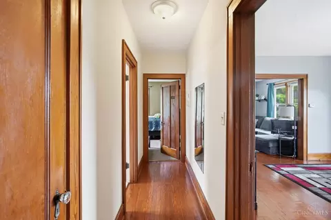Entry Way - 1897 Springdale Rd, Cincinnati, OH 45231 photo 2 of 5