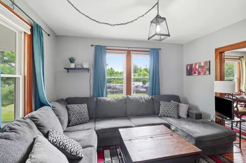 Living - 1897 Springdale Rd, Cincinnati, OH 45231 photo 2 of 4