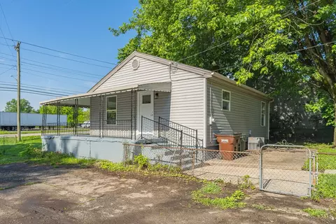 2213 Oxford State Rd, Middletown, OH 45044