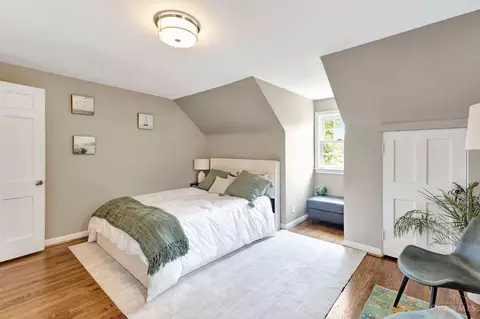 Bedroom - 9844 Zig Zag Rd, Montgomery, OH 45242 photo 1 of 2