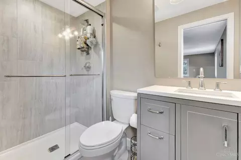 Bath - 9844 Zig Zag Rd, Montgomery, OH 45242 photo 1 of 4