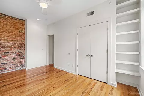 Bedroom - 1509 Pleasant St, Cincinnati, OH 45202 photo 3 of 5
