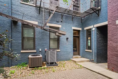 Exterior - 1509 Pleasant St, Cincinnati, OH 45202 photo 3 of 3