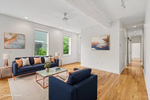 Living - 1509 Pleasant St, Cincinnati, OH 45202 photo 2 of 3