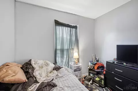 Bedroom - 3433 Reading Rd, Cincinnati, OH 45229 photo 5 of 8