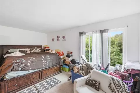 Bedroom - 3433 Reading Rd, Cincinnati, OH 45229 photo 3 of 8