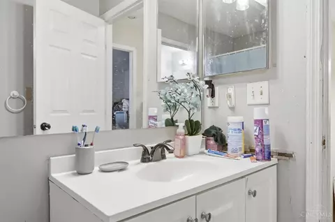 Bath - 3433 Reading Rd, Cincinnati, OH 45229 photo 6 of 7