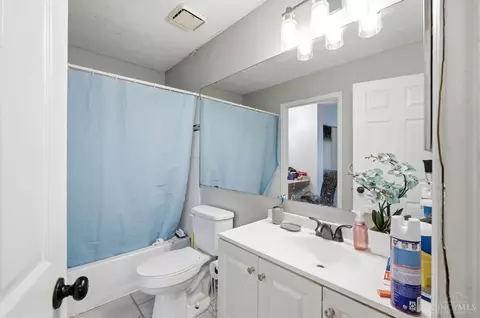 Bath - 3433 Reading Rd, Cincinnati, OH 45229 photo 4 of 7