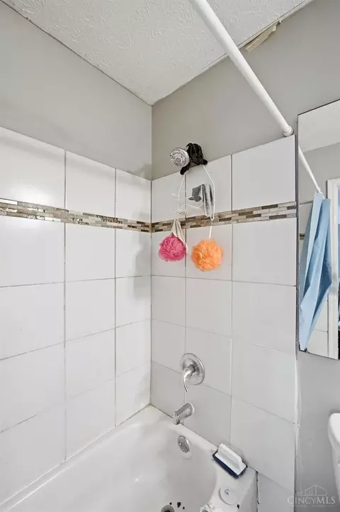 Bath - 3433 Reading Rd, Cincinnati, OH 45229 photo 7 of 7