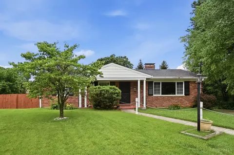 2040 Parkhurst Ct, Cincinnati, OH 45224